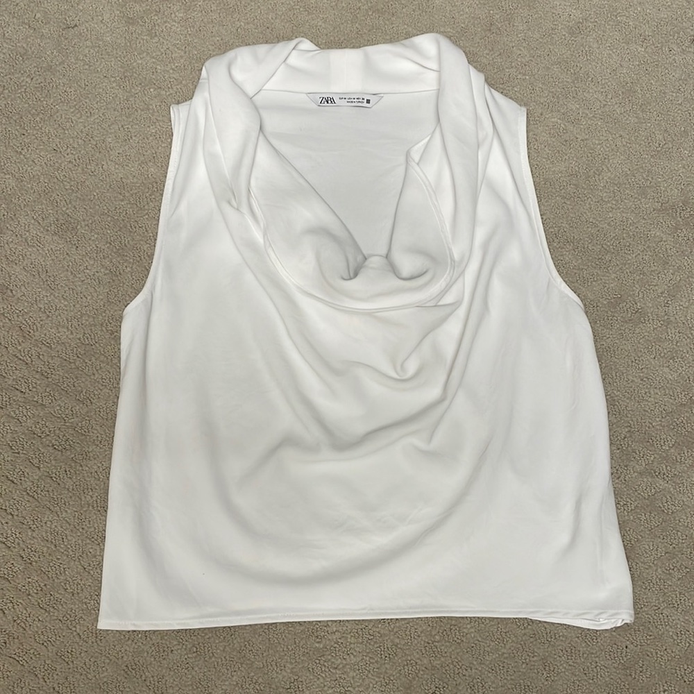 White Zara business top. Size medium.